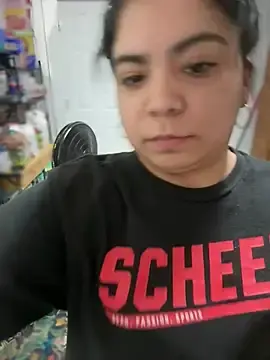 Stripchat Free Porn Cam of kimmiakiss22