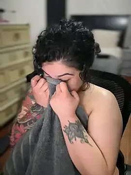 Stripchat Sex Cam of kimmiakiss22