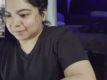 Stripchat Free Live Porn of kimmiakiss22