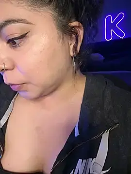 Stripchat Sex Chat of kimmiakiss22