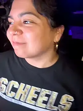 Stripchat Sex Chat of kimmiakiss22