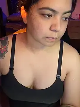 Stripchat Nude Webcam of kimmiakiss22