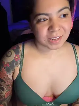 Stripchat Live Porn of kimmiakiss22