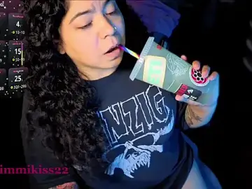 Stripchat Live Sex of kimmiakiss22