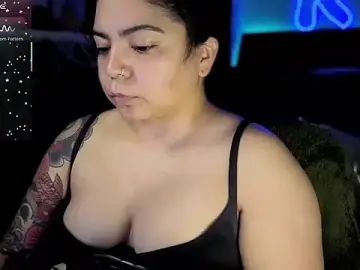 Stripchat Sex Cam of kimmiakiss22