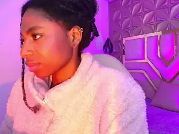 Stripchat Adult Video Chat of Queen_perla_