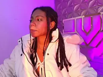 Stripchat Free Live Porn of Queen_perla_