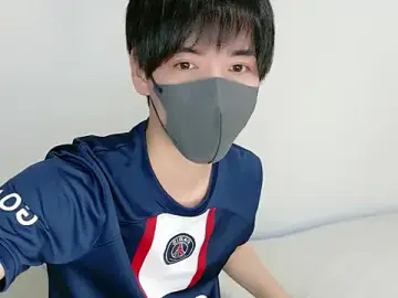 Stripchat Free Porn Cam of itsme_LEON
