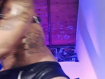 Stripchat Live Porn of Ryan_coopper