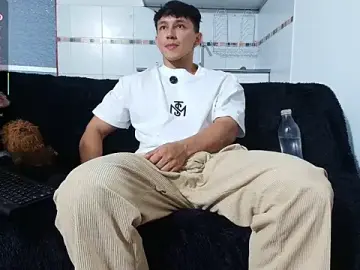 Stripchat Free Live Porn of jacques_cardiet