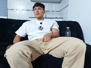 Stripchat Adult Video Chat of jacques_cardiet