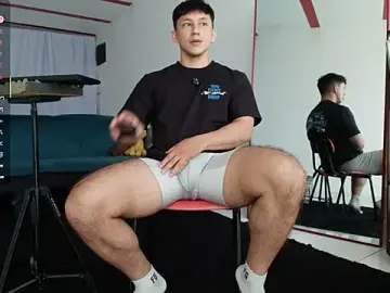 Stripchat Live Sex Cam of jacques_cardiet