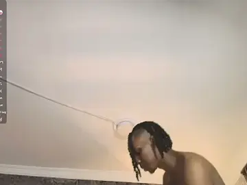 Stripchat Live Sex Cam of DominicSccott