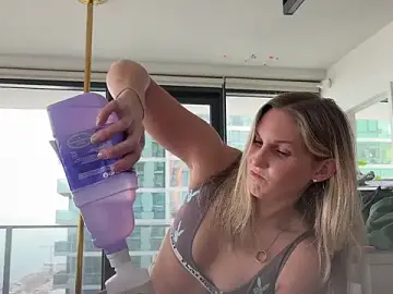 Stripchat Sex Cam of Graciemae_baexx