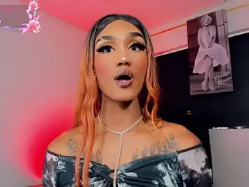 Stripchat Adult Webcam of Kendall_hornyy
