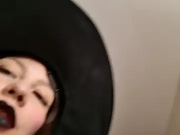 Stripchat Watch Live Sex Cams of Miss_Mia_Murr