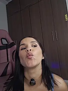Stripchat Live Porn of heyshaa