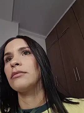 Stripchat Sex Cam of heyshaa