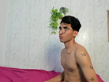 Stripchat Free Live Porn of jony_honey