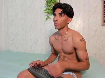 Stripchat Free Live Porn of jony_honey