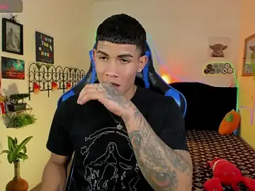 Stripchat Live Sex Cam of Damian_latinxxx