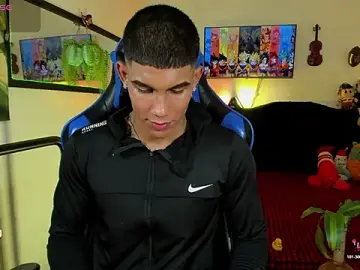 Stripchat Live Sex Cam of Damian_latinxxx