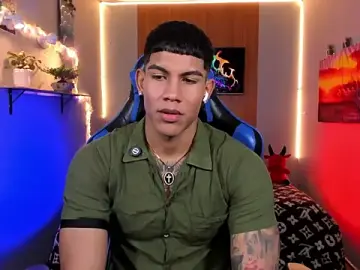 Stripchat Adult Webcam of Damian_latinxxx