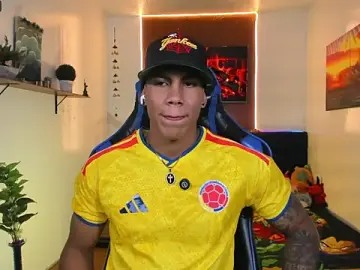Stripchat Adult Webcam of Damian_latinxxx