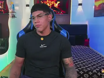 Stripchat Best live sex cam show of Damian_latinxxx