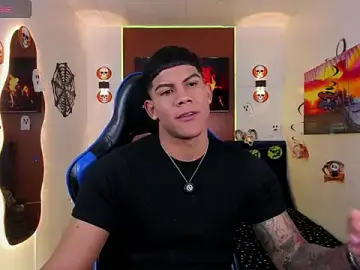 Stripchat Best live sex cam show of Damian_latinxxx