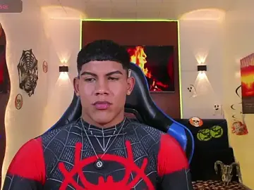 Stripchat Live Sex Cam of Damian_latinxxx