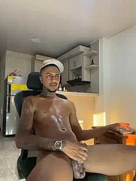 Stripchat Adult Webcam of YeremiBrowm