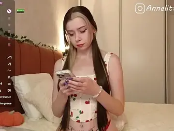 Stripchat Best live sex cam show of Annelitt
