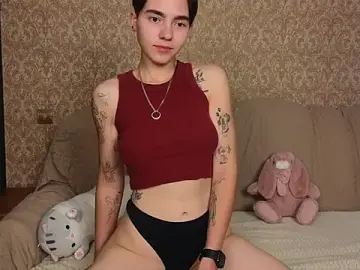 Stripchat Live Sex Cam of Lilihere_