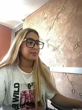 Stripchat Best Webcam of Miabonnett_