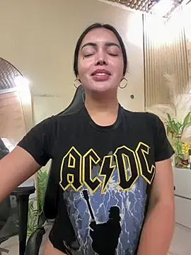 Stripchat Live Sex of TS-SimplyTheBest