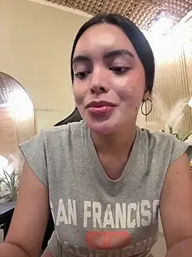 Stripchat Live Sex Cam of TS-SimplyTheBest