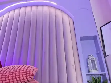 Stripchat Nude Webcam of CristalCornner_