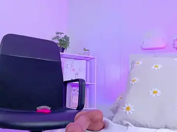 Stripchat Free Porn Cam of CristalCornner_