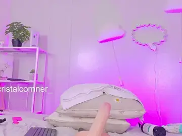 Stripchat Live Porn of CristalCornner_