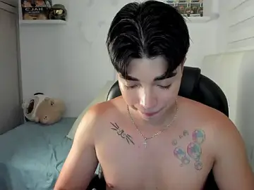 Stripchat Live Sex of santy7v7