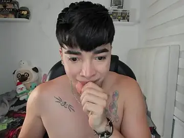 Stripchat Free Live Porn of santy7v7