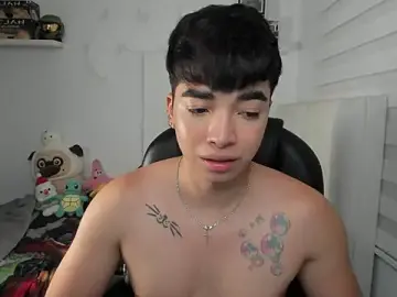 Stripchat Best live sex cam show of santy7v7