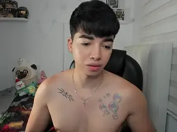 Stripchat Best Webcam of santy7v7