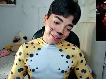 Stripchat Live Sex of santy7v7