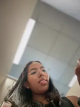 Stripchat Live Sex Cam of SheenaBrooke