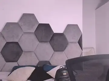 Stripchat Sex Cam of MikaelaStone