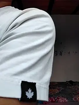 Stripchat Free Porn Cam of maye_dan