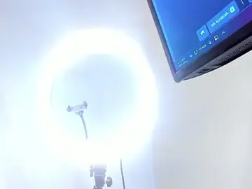 Stripchat Watch Live Sex Cams of zander_2120