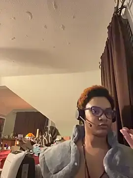 Stripchat Free Porn Cam of nickytheehawtie